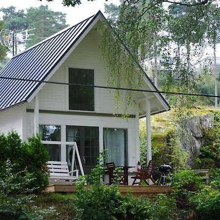 Anfasteroed Gardsvik - Badstugor Med Loft Ljungskile Ngoại thất bức ảnh